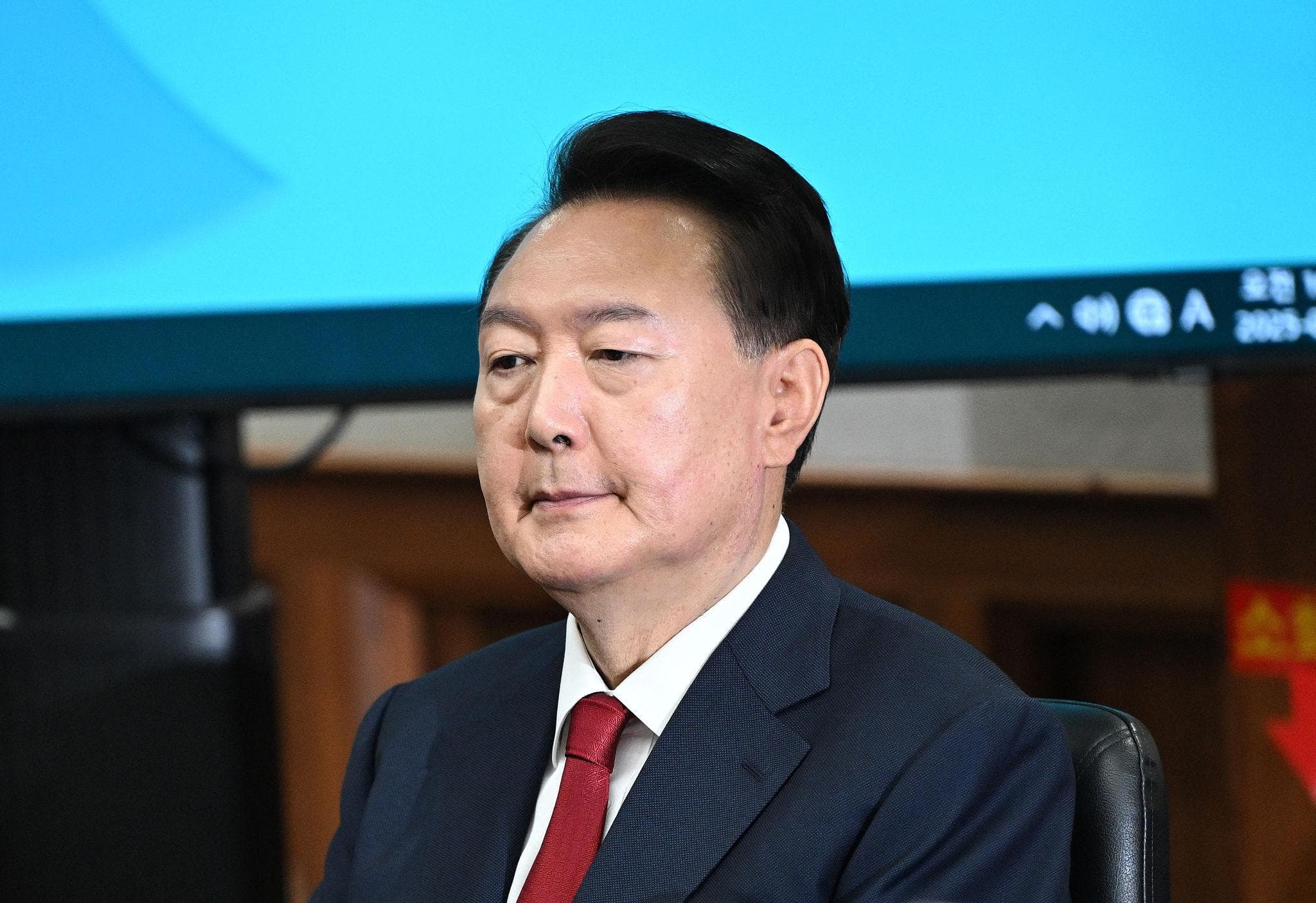 Өмнөд Солонгосын Ерөнхийлөгч асан Юн Сок Ёльд насан туршийн хорих ял оноож, нэмэлт 30 жилийн ял нэхэмжлэв