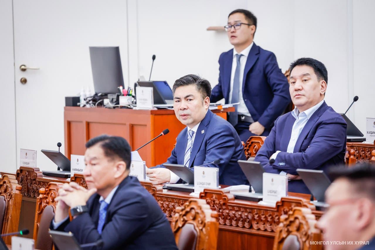 Өнөөдөр буюу 2026.04.30 УИХ дараах асуудлаар чуулна