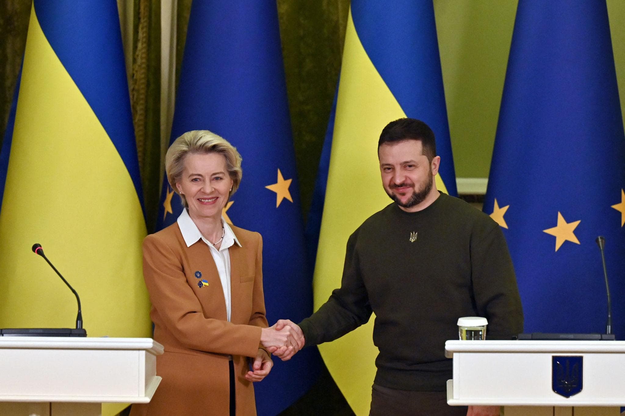 Украины хувь заяа: Европын зам ба газар нутгийн асуудал мөргөлдөв
