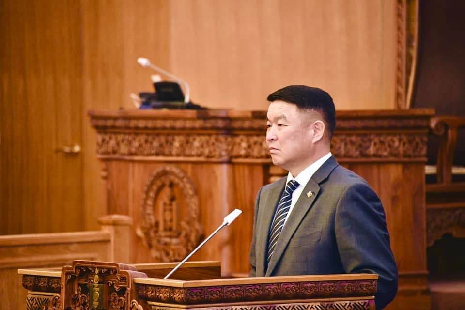 Цэргүүдийнхээ аюулгүй байдлыг хангаж чадаагүй ангийн удирдлагуудыг ажлаас чөлөөлөх хүртэл арга хэмжээг шуурхай авч ажиллахыг үүрэг болголоо