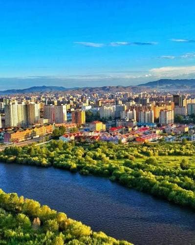 Улаанбаатарт оройдоо дуу цахилгаантай аадар бороо орно, +26 хэм