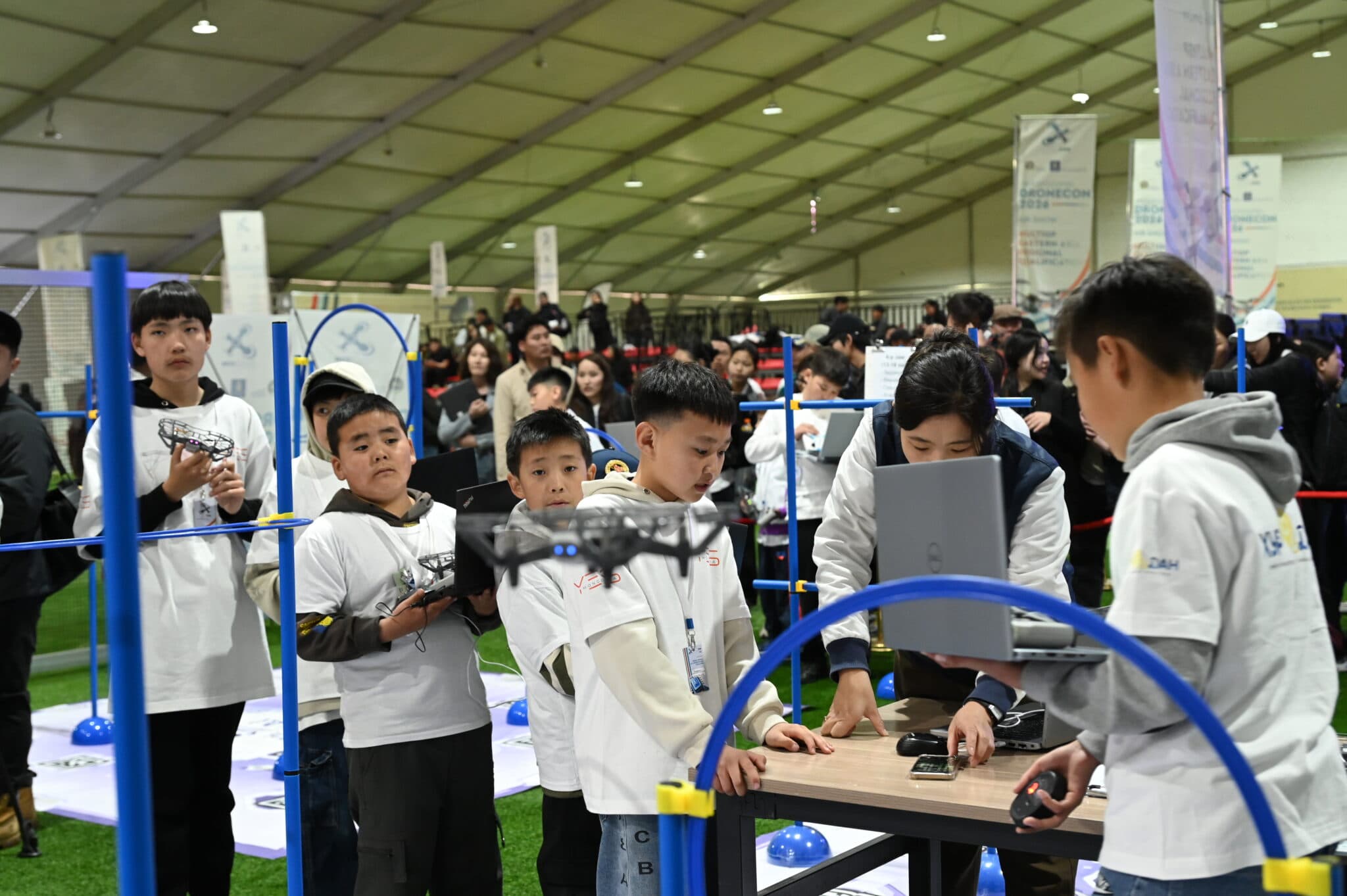 “DRONECON 2026” ХҮҮХЭД, ЗАЛУУЧУУДЫН ЦАХИМ УР ЧАДВАРЫГ ХӨГЖҮҮЛНЭ