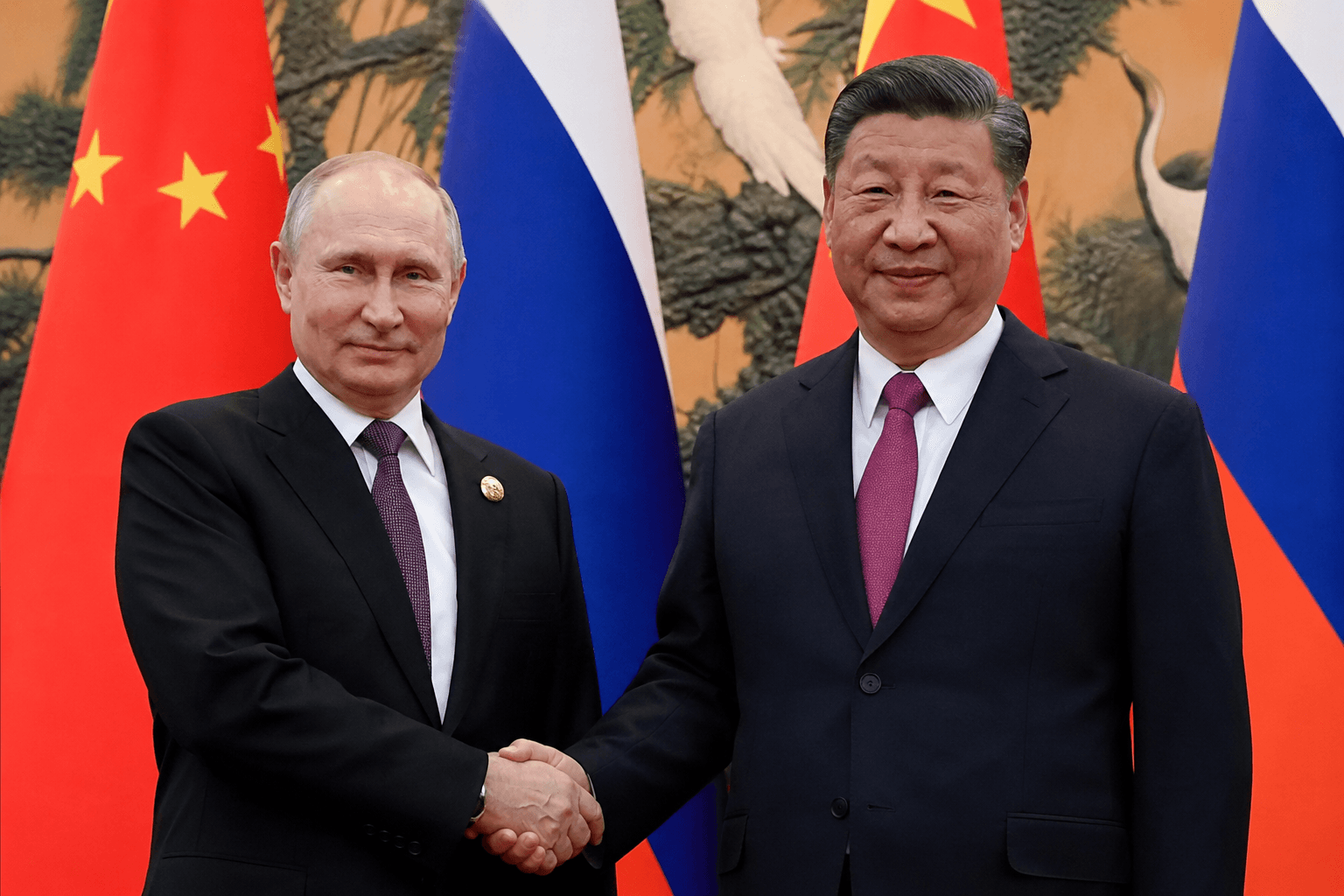Владимир Путин Бээжинд айлчилж, шинэ гэрээнүүдэд гарын үсэг зурна.