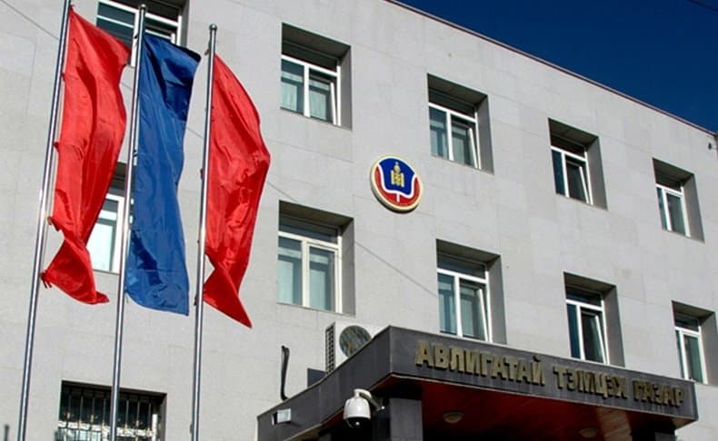 Төрийн нарийн бичгийн дарга асан Н.Тавинбэх нарт холбогдох хэргийг шүүхэд шилжүүлэх саналтай прокурорт хүргүүлжээ